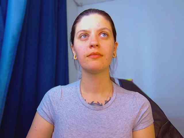 ann-mikele webcam