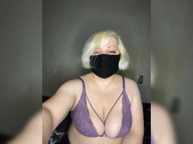 yana38a live cam on BongaCams