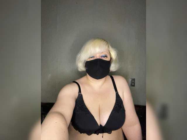 yana38a live cam on BongaCams