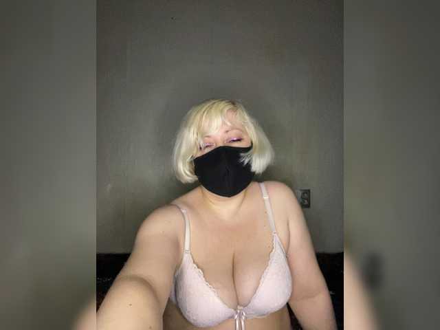 yana38a live cam on BongaCams