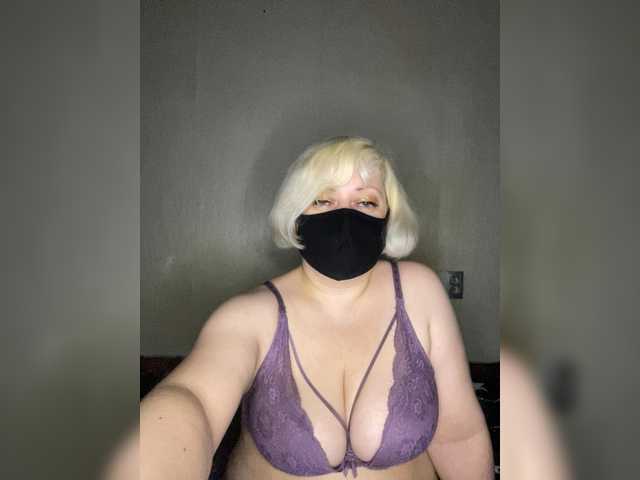 yana38a live cam on BongaCams