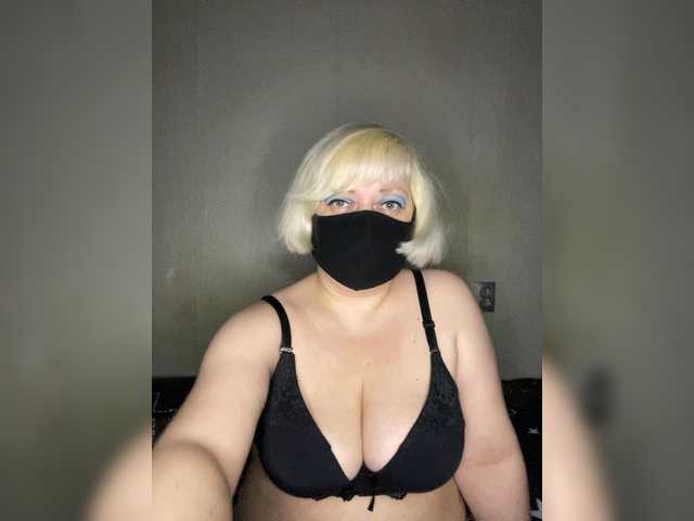 yana38a live cam on BongaCams