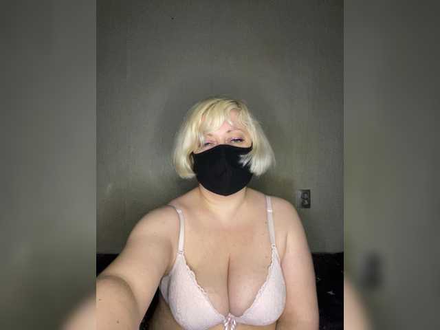 yana38a live cam on BongaCams