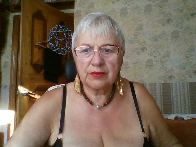 SweetCherry00 live cam on BongaCams