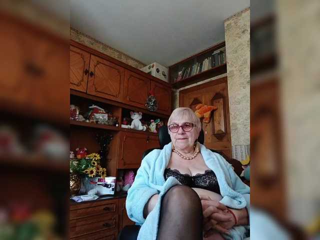 SweetCherry00's BongaCams show and profile