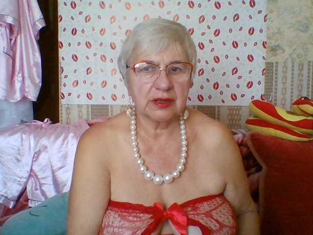 SweetCherry00 live cam on BongaCams