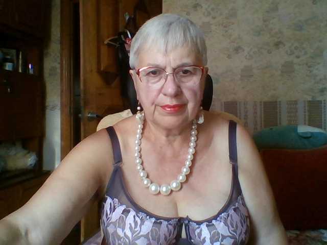 SweetCherry00 live cam on BongaCams