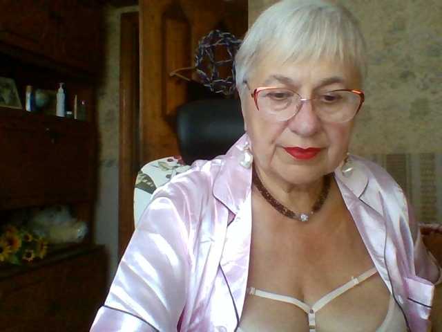 SweetCherry00 live cam on BongaCams