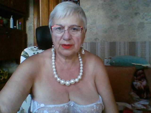 SweetCherry00 live cam on BongaCams