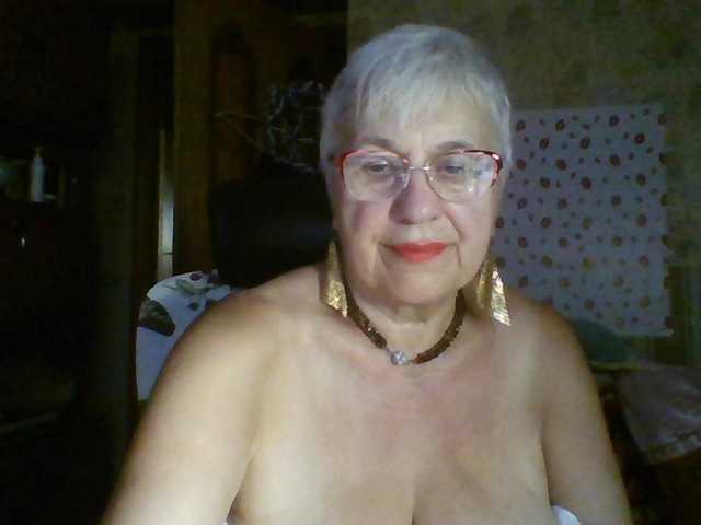 SweetCherry00 live cam on BongaCams