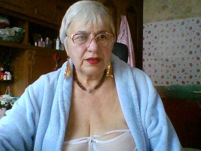 SweetCherry00 live cam on BongaCams