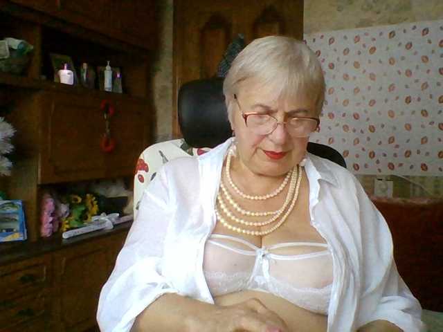 SweetCherry00 live cam on BongaCams