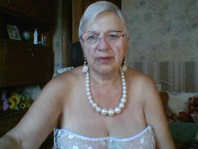SweetCherry00 live cam on BongaCams