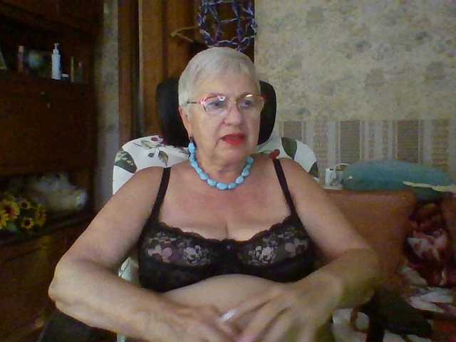 SweetCherry00 live cam on BongaCams