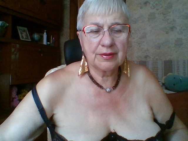 SweetCherry00 live cam on BongaCams