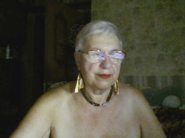SweetCherry00 live cam on BongaCams