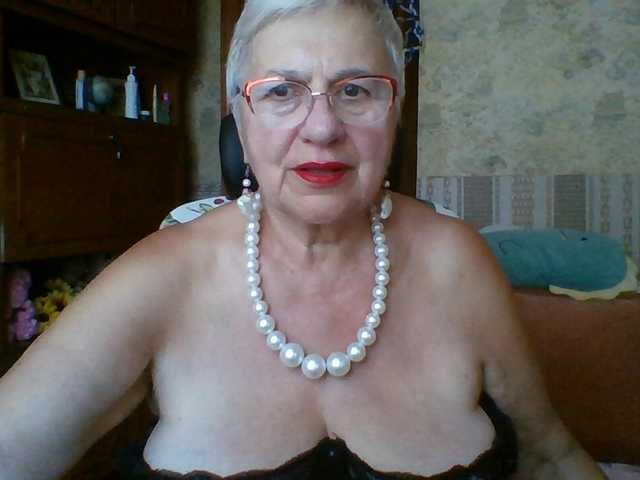 SweetCherry00 live cam on BongaCams