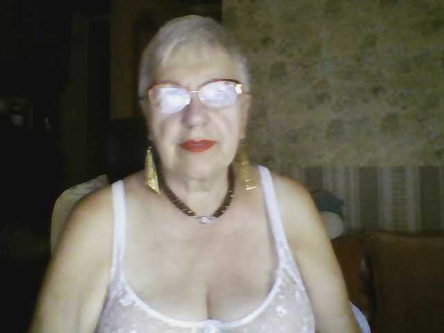 SweetCherry00 live cam on BongaCams