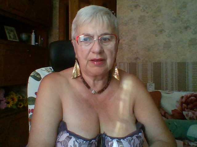 SweetCherry00 live cam on BongaCams