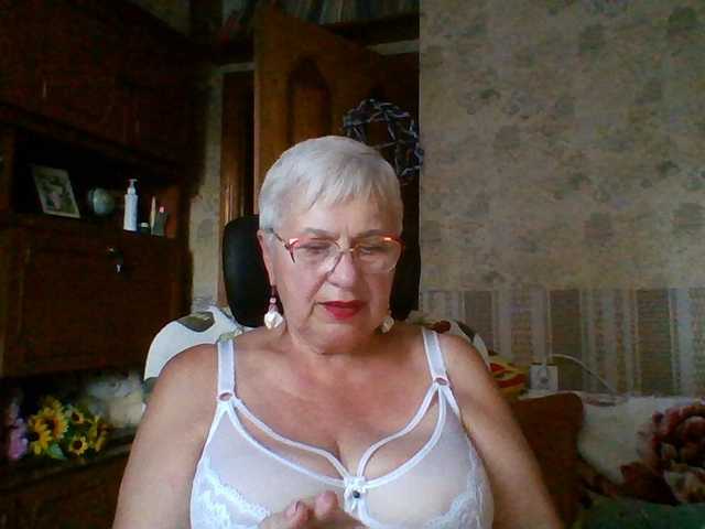 SweetCherry00 live cam on BongaCams