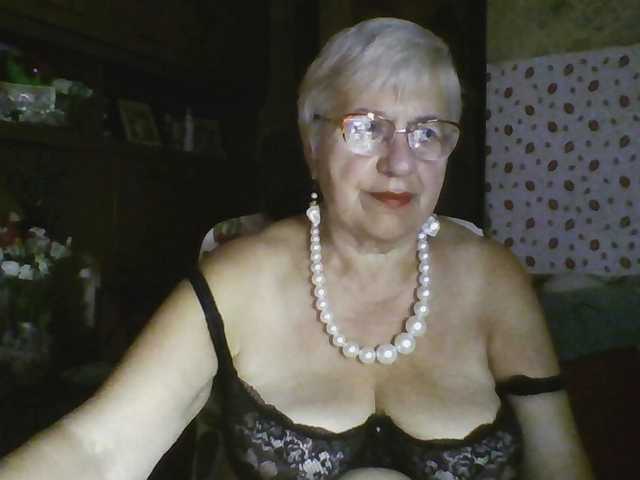 SweetCherry00 live cam on BongaCams