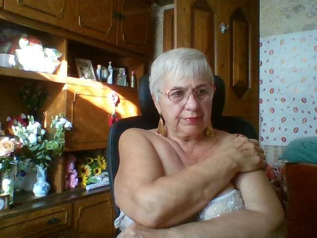 SweetCherry00 live cam on BongaCams