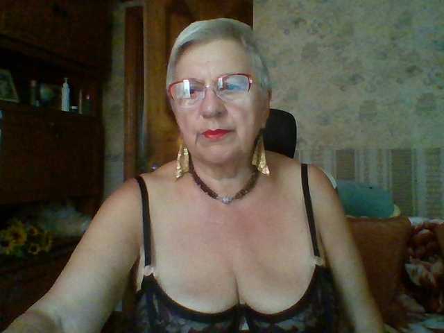 SweetCherry00 live cam on BongaCams
