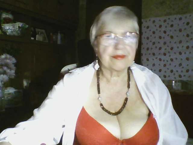 SweetCherry00 live cam on BongaCams