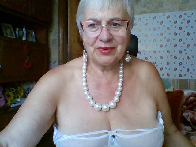 SweetCherry00 live cam on BongaCams