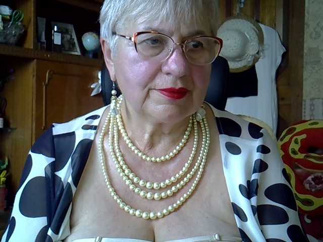 SweetCherry00 live cam on BongaCams