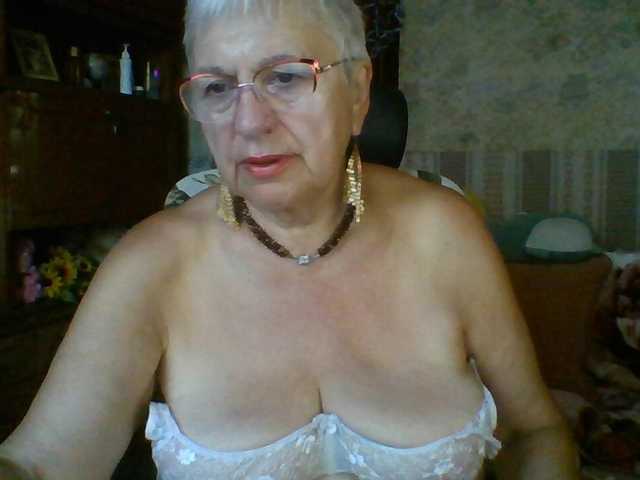 SweetCherry00 live cam on BongaCams