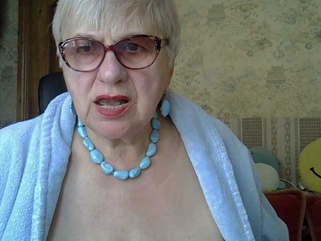 SweetCherry00's BongaCams show and profile