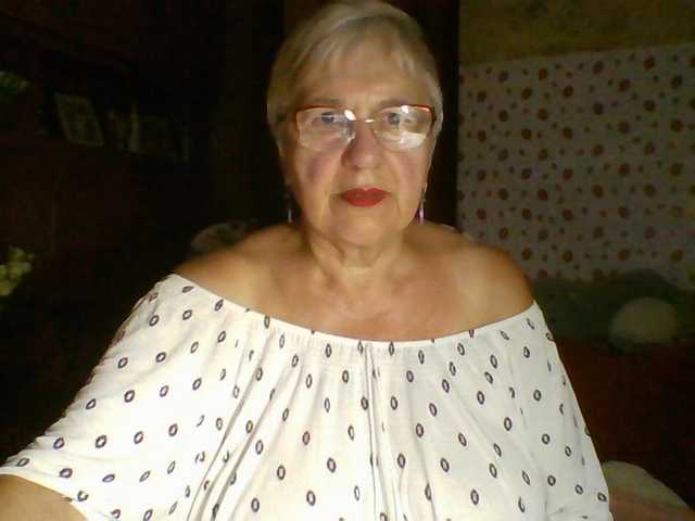 SweetCherry00 live cam on BongaCams