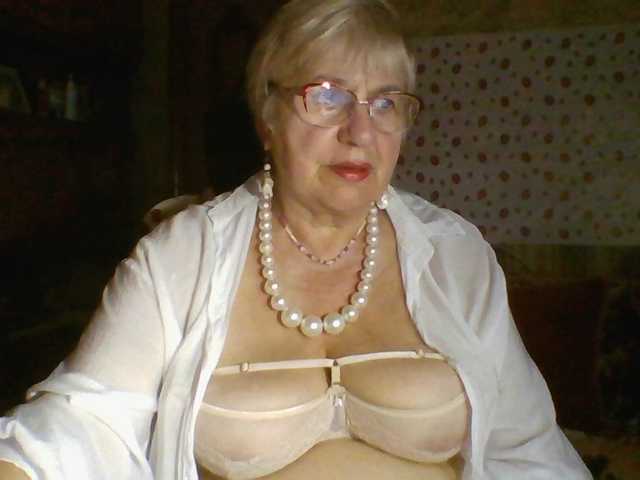 SweetCherry00 live cam on BongaCams