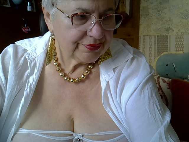 SweetCherry00 live cam on BongaCams