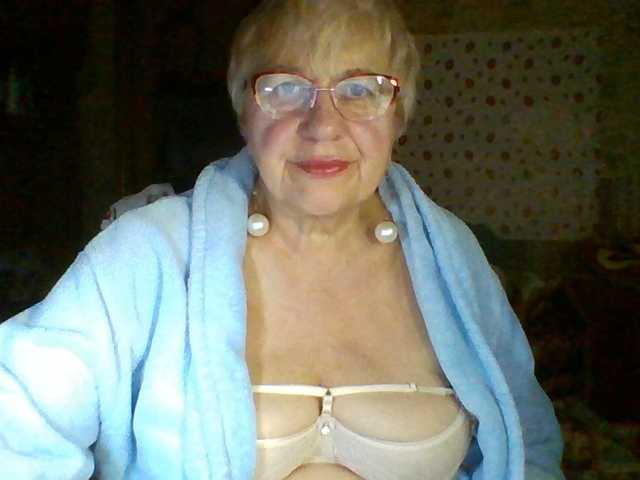 SweetCherry00 live cam on BongaCams