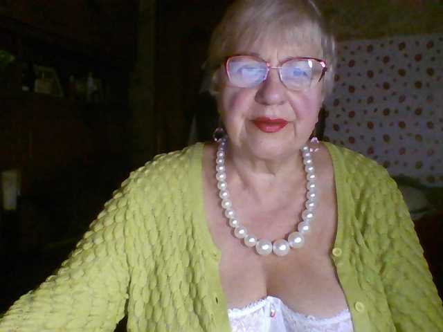 SweetCherry00 live cam on BongaCams