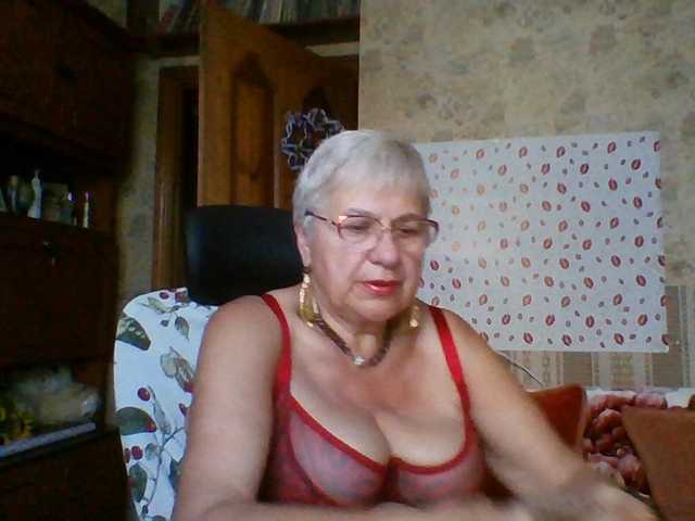 SweetCherry00 live cam on BongaCams