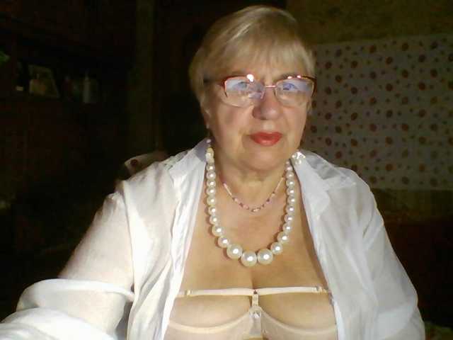 SweetCherry00 live cam on BongaCams