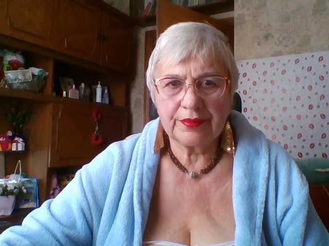 SweetCherry00 live cam on BongaCams
