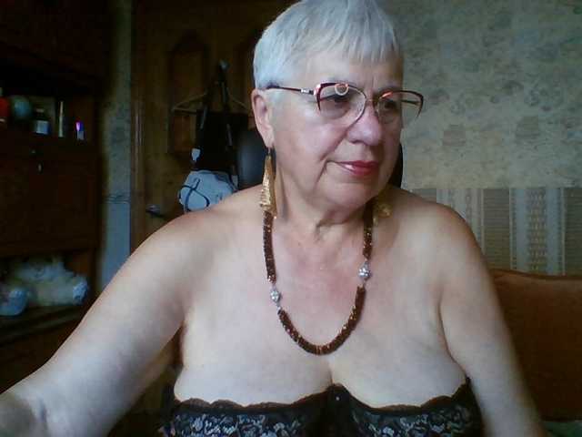 SweetCherry00 live cam on BongaCams