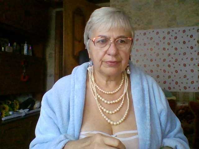 SweetCherry00 live cam on BongaCams