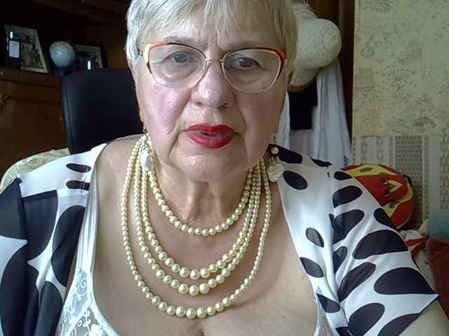 SweetCherry00 live cam on BongaCams