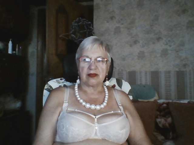 SweetCherry00 live cam on BongaCams