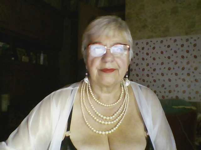 SweetCherry00 live cam on BongaCams