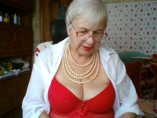 SweetCherry00 live cam on BongaCams