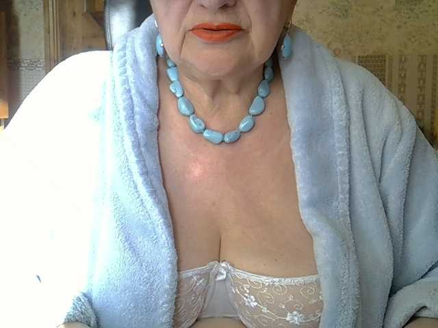 SweetCherry00's BongaCams show and profile