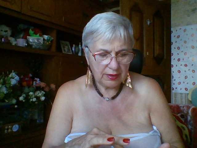 SweetCherry00 live cam on BongaCams