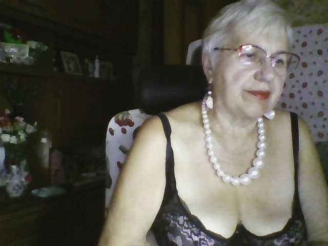 SweetCherry00 live cam on BongaCams