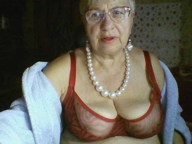 SweetCherry00 live cam on BongaCams